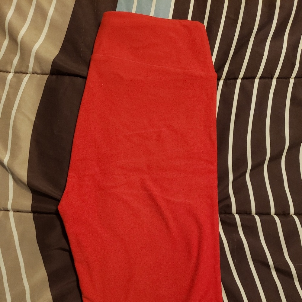 Lularoe OS Red leggings